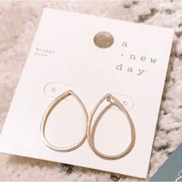 a new day Jewelry - Metal drop rose gold earrings